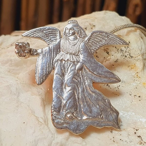 Kettenanhänger Licht - Engel mit echtem Zirkon, 925er Silber